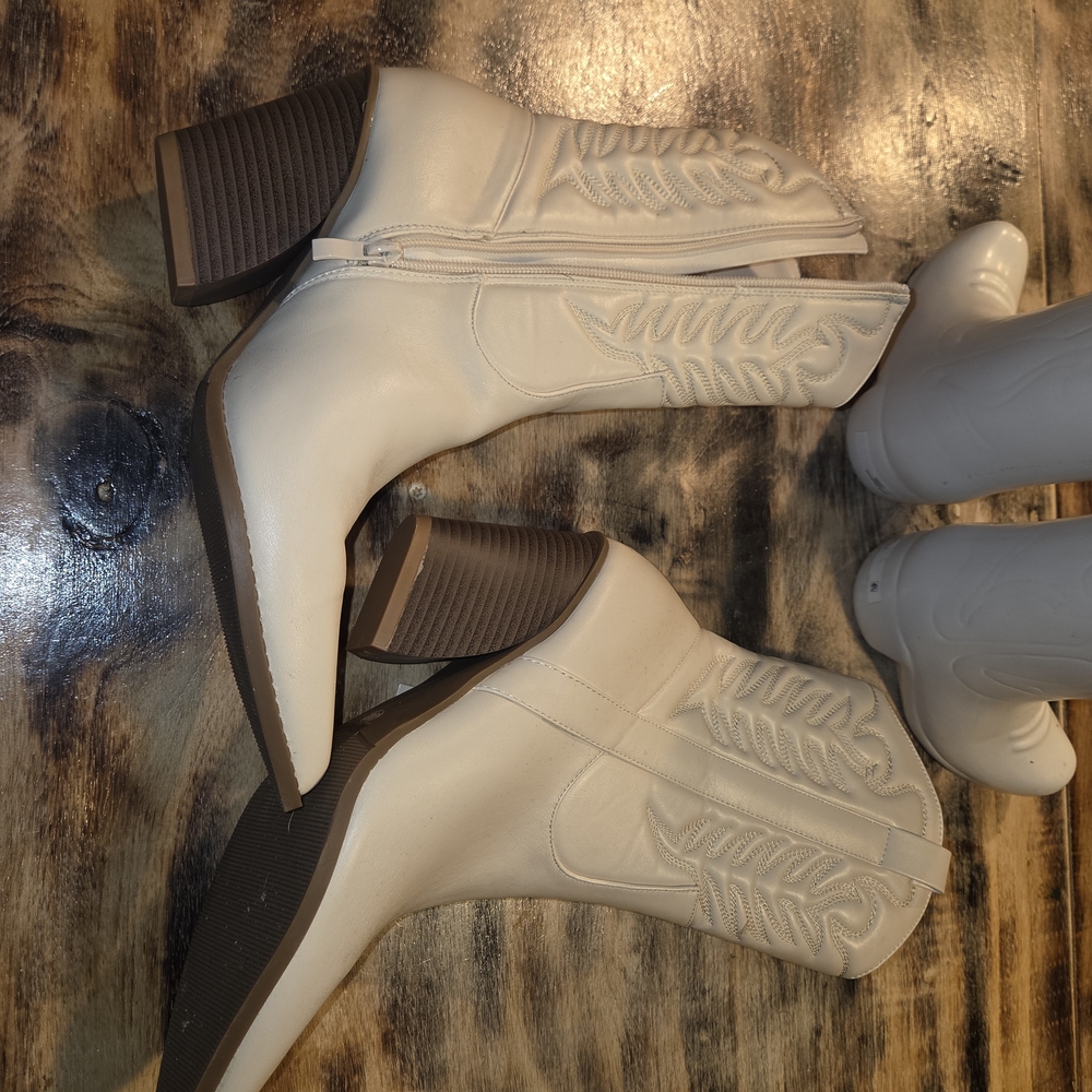 SHEIN Beige Western Ankle Boots